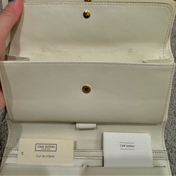 Louis Vuitton Cuir Suhali cream long wallet - Picture 6 of 10